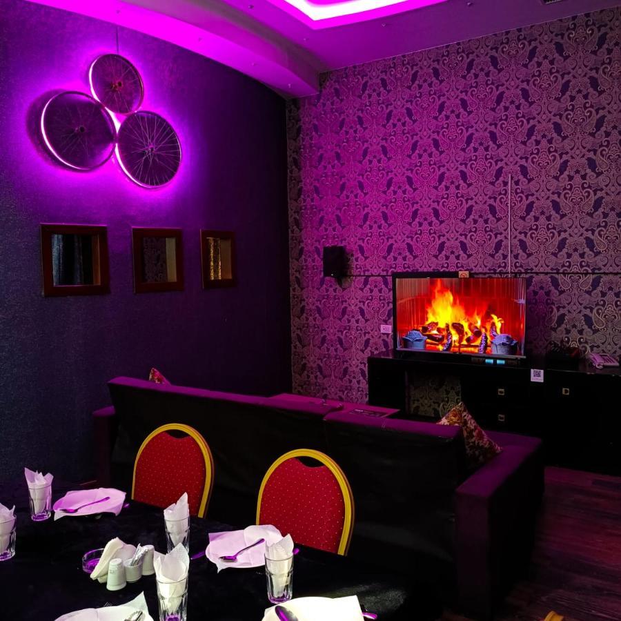 Cinema Plaza Hotel Baku Luaran gambar